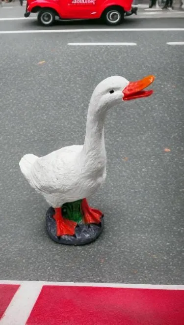 19″ Honking Porch Goose, Solid Concrete, photo 9 of 10