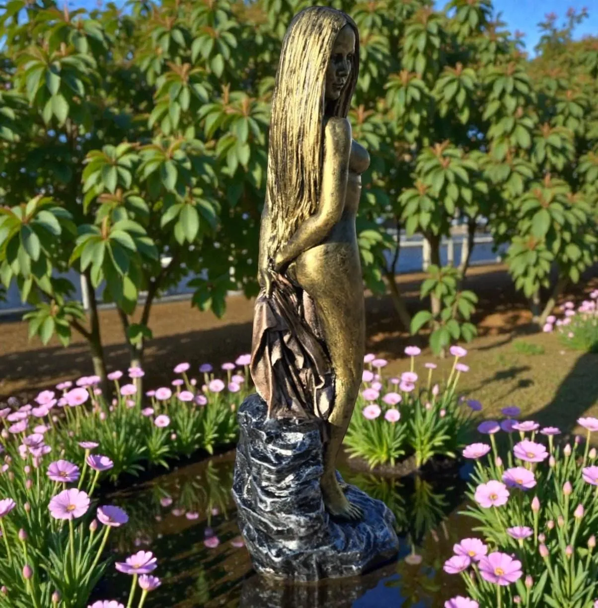 32″ Aphrodite Statue, Hand-Painted Concrete, photo 7 of 8