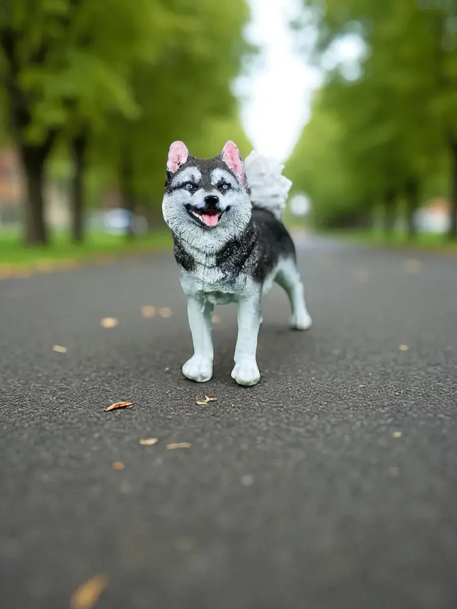 12″ Husky Puppy Memorial, Hand-Painted Concrete, photo 9 of 9