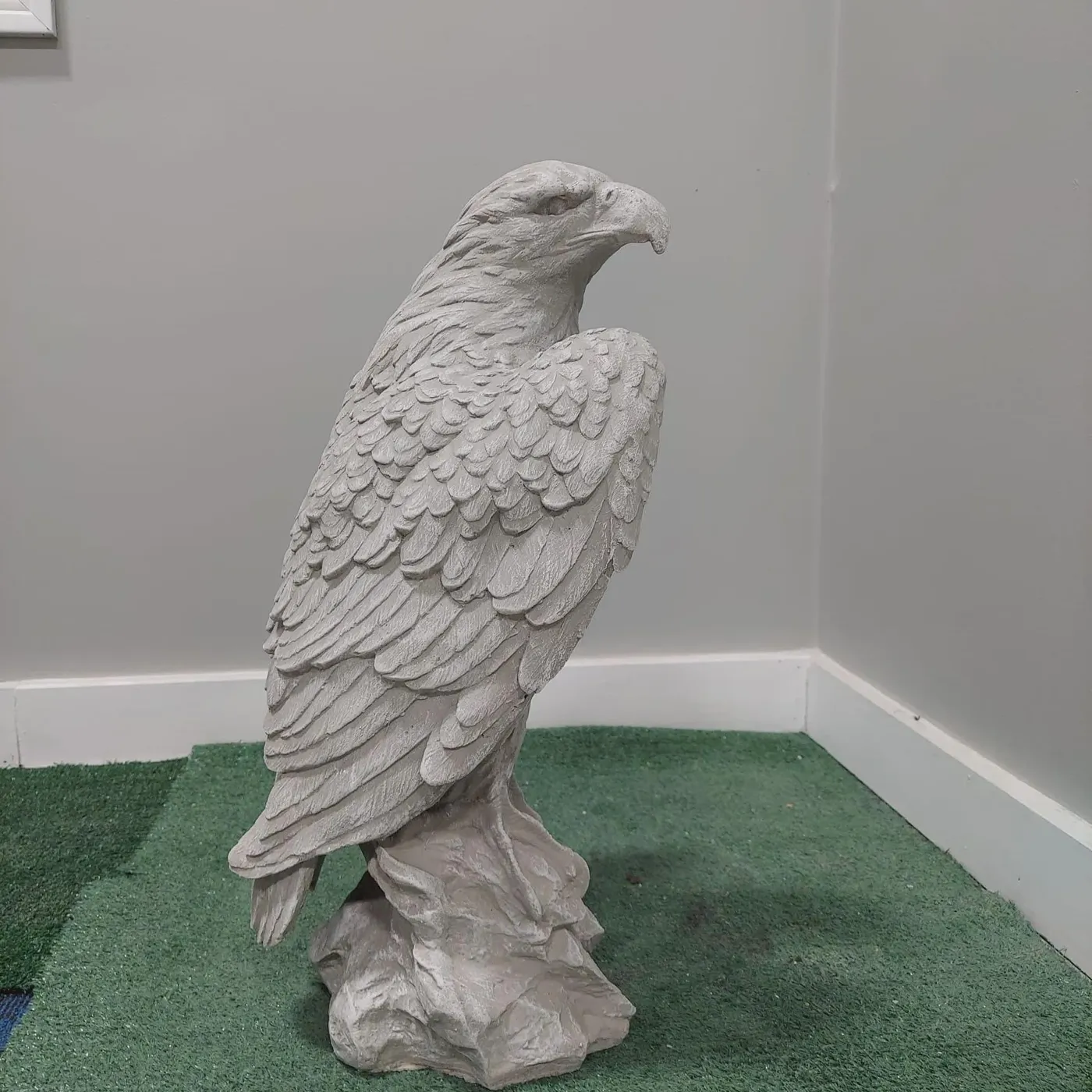 24″ Perched Bald Eagle, Solid Concrete, photo 9 of 10