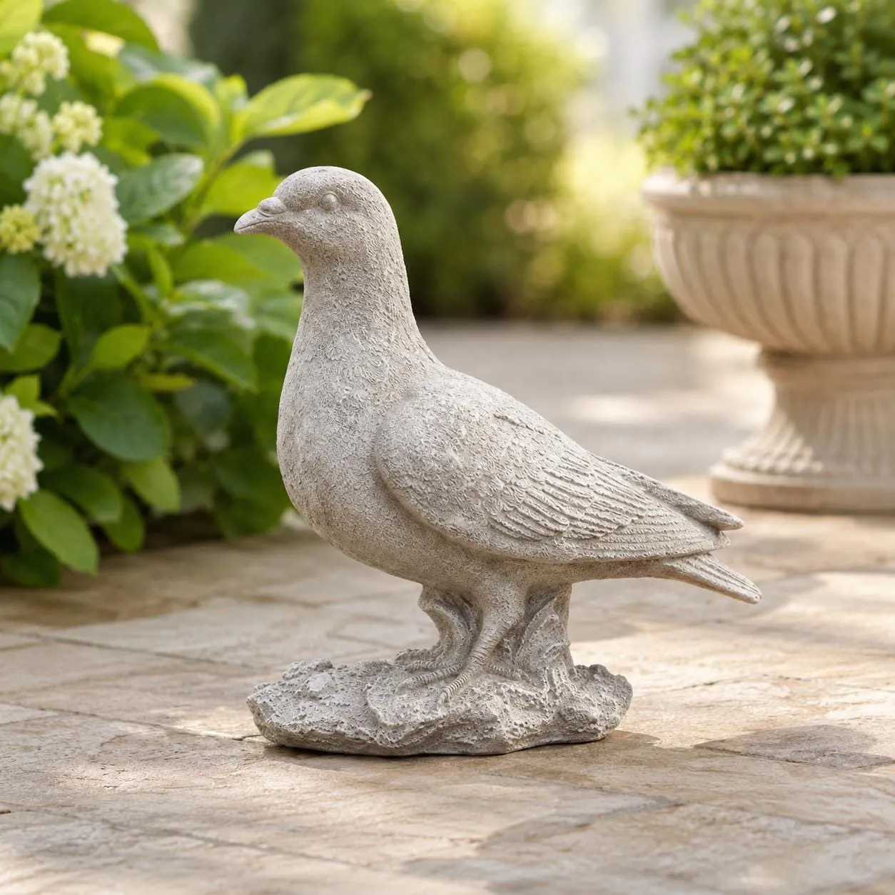 Pigeon Statue, Solid Concrete, photo 2 of 4