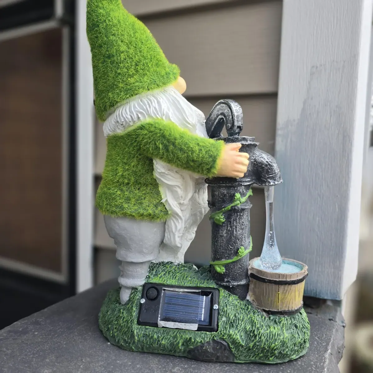 Solar Water-Pump Gnome, Cast Resin, photo 4 of 8