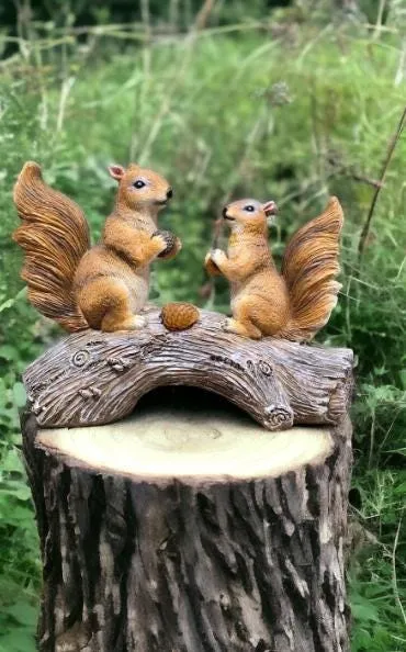 Solar Squirrel Family Light, Cast Resin, photo 2 of 7